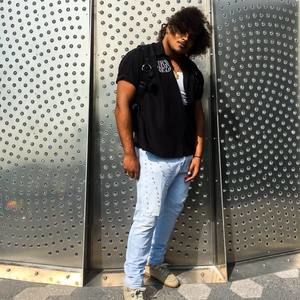 Meet your Posher, Travis